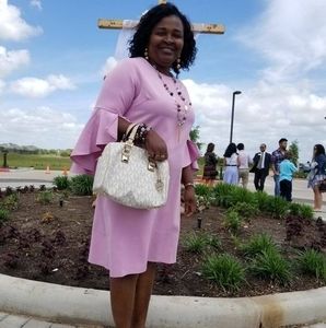 Meet your Posher, Laeticia